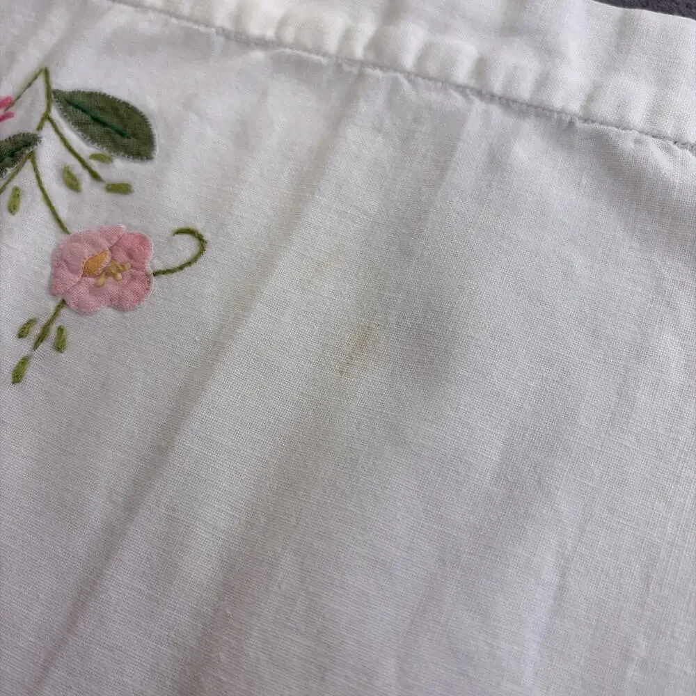 2 Vintage Floral Hand Embroidery Appliqué Cotton Guest Towels - Butterflies